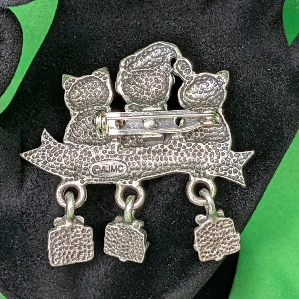 Vintage “Friends are the greatest gift” Cats dangle brooch signed AJMC. PO